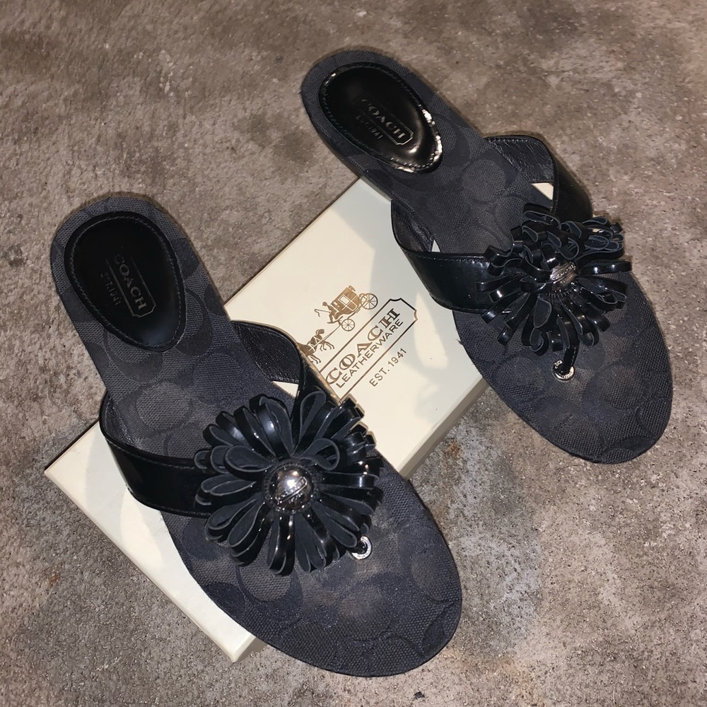 Coach flip flops